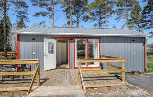 Cozy Home In Lttorp With Kitchen