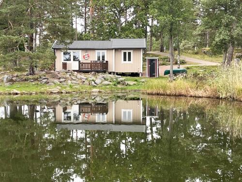 Renovated and nice cottage located on a small seaside plot outside Oskarshamn