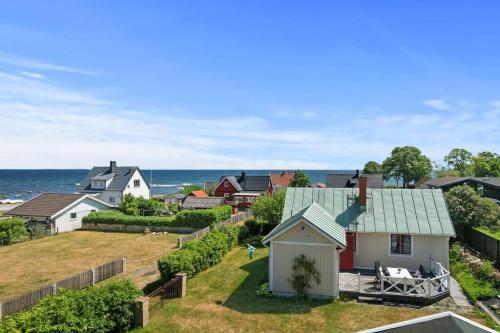 Idylliskt hus med havsutsikt