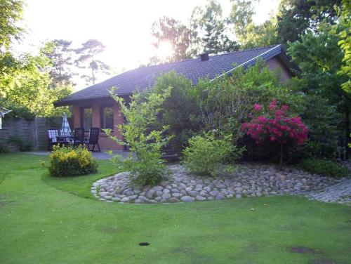 Ferienhaus mit Garten in herrlicher Lage in Strandnähe