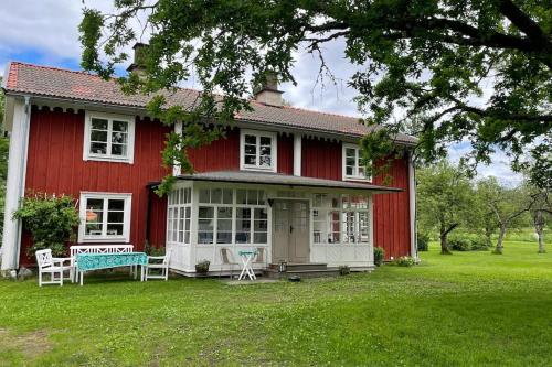 Mysigt hus norr om Lindesberg